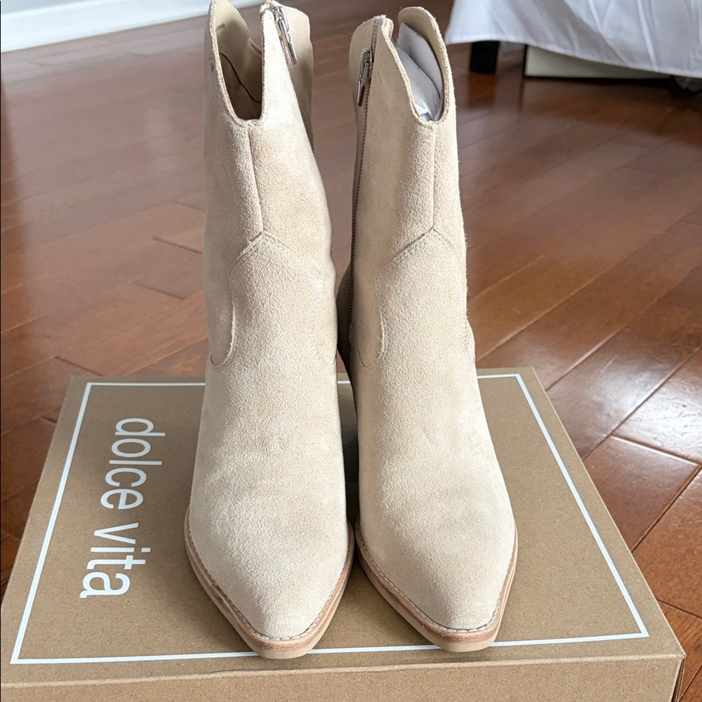 Dolce Vita Tan Heeled Valory Boots - Picture 5 of 6